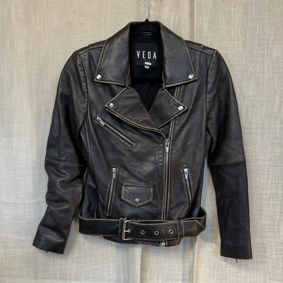 VEDA Classic Leather Moto Jacket in Size XS - Picture 7 of 13